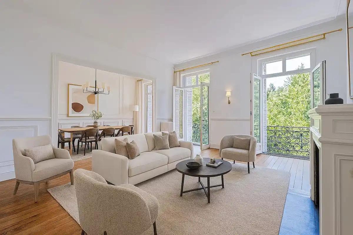 Salon haut de gamme géré par CASA NOVA